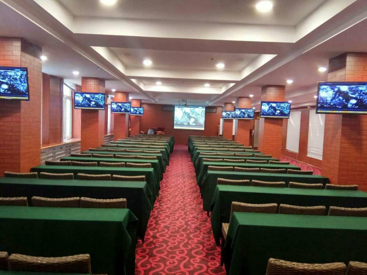 Tianzhi Hotel Harbin Buitenkant foto
