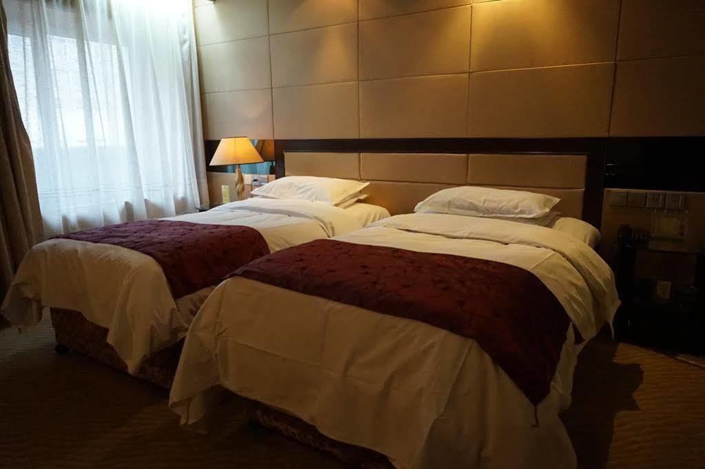 Tianzhi Hotel Harbin Buitenkant foto