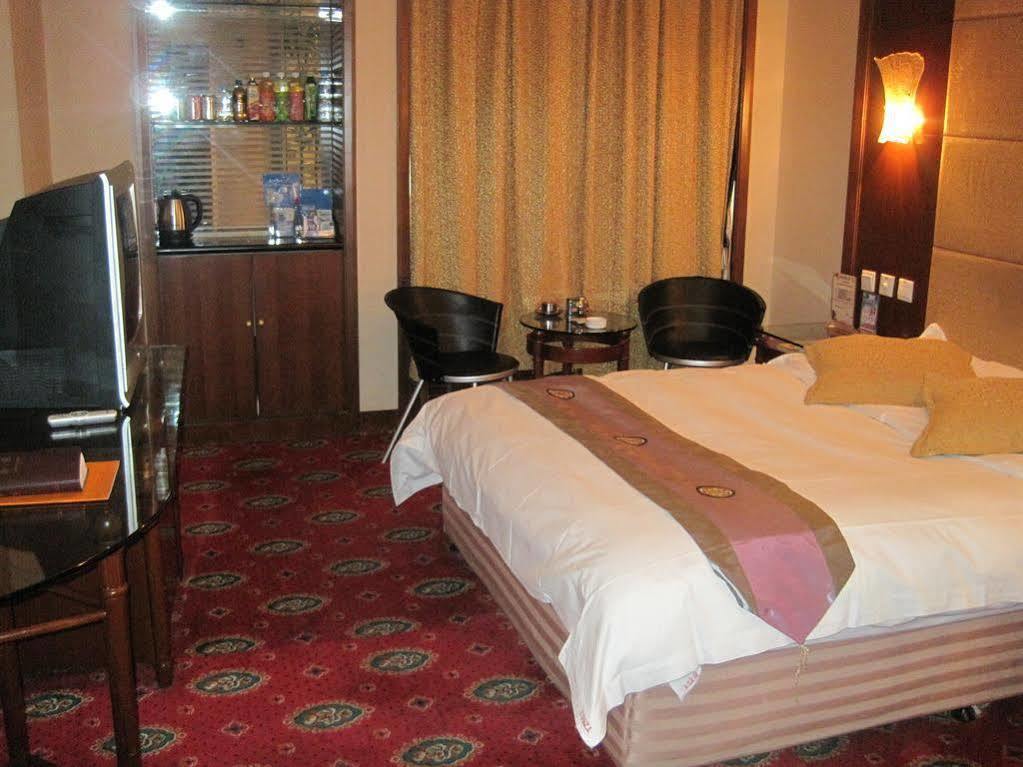 Tianzhi Hotel Harbin Buitenkant foto