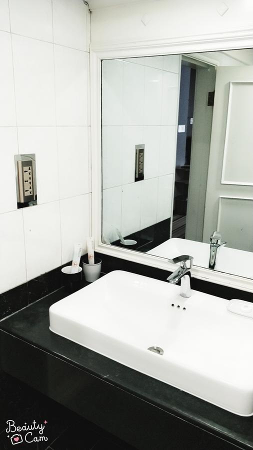 Tianzhi Hotel Harbin Buitenkant foto