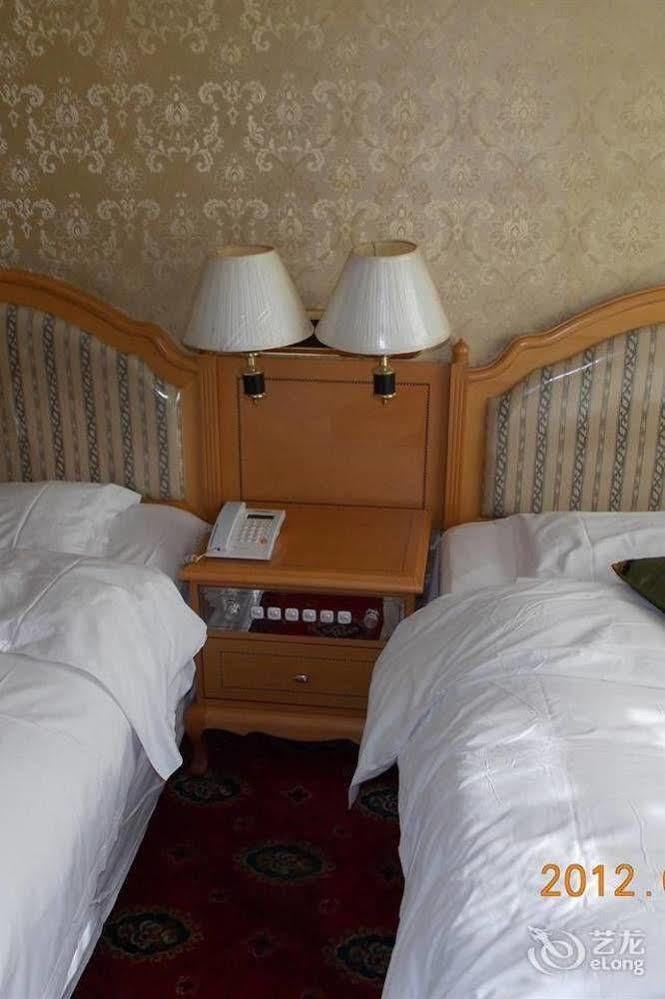 Tianzhi Hotel Harbin Buitenkant foto