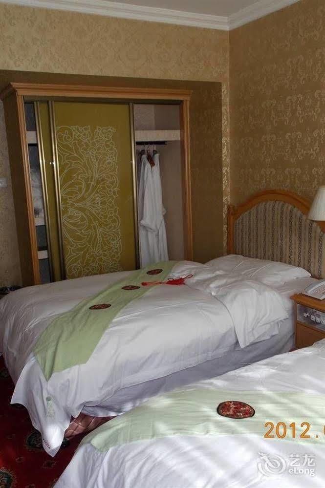 Tianzhi Hotel Harbin Buitenkant foto